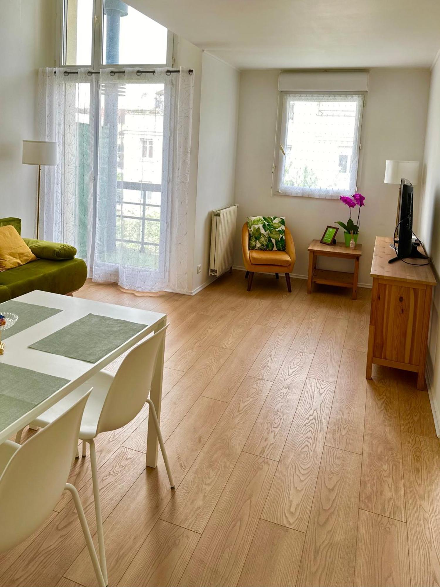 Jade Apart Bussy Centre Disney 10Min Bagian luar foto